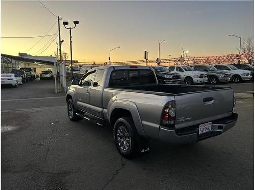 2014 Toyota Tacoma Base