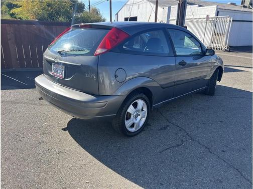 2003 Ford Focus ZX3