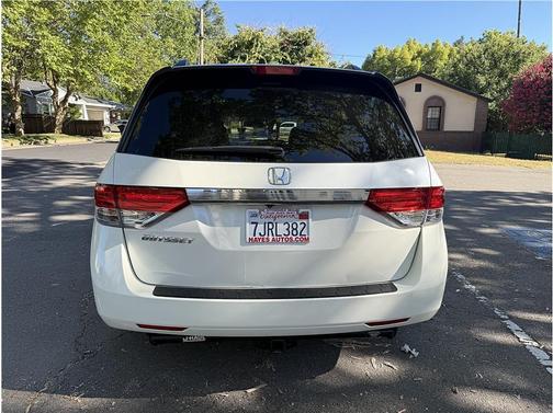 White 2015 Honda Odyssey EX-L