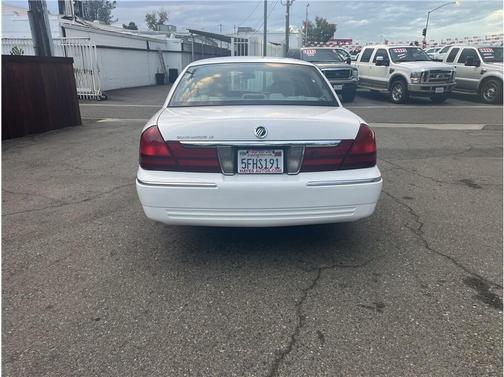 2004 Mercury Grand Marquis LS Sedan