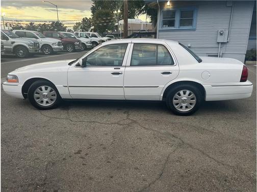 2004 Mercury Grand Marquis LS Sedan