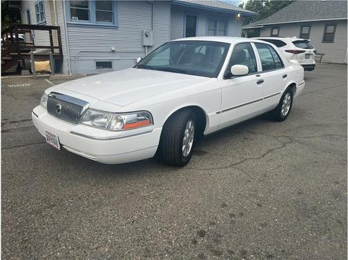 2004 Mercury Grand Marquis LS Sedan