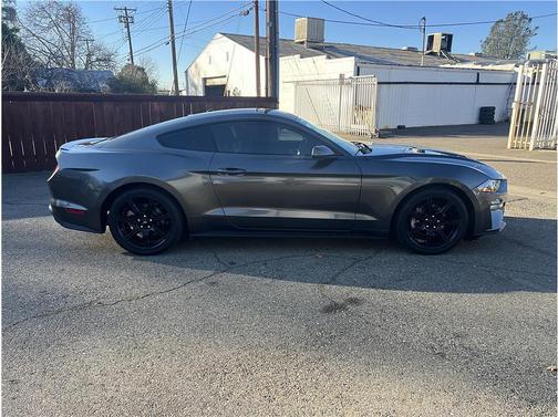 2019 Ford Mustang EcoBoost