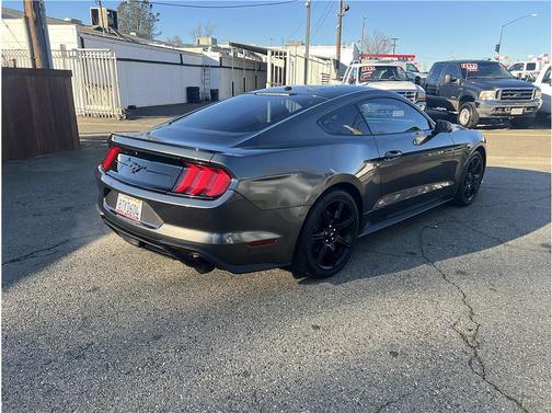 2019 Ford Mustang EcoBoost