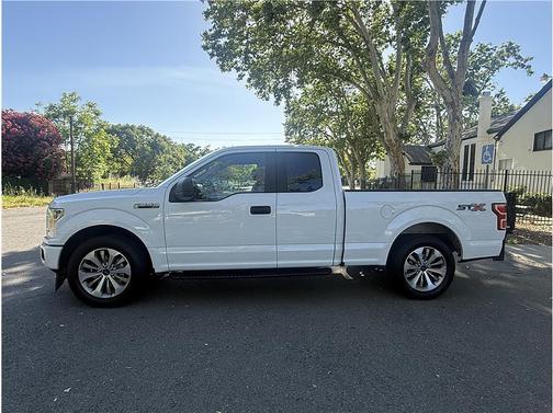 White 2018 Ford F-150 XL