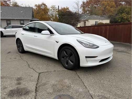 2020 Tesla Model 3 Standard Range Plus