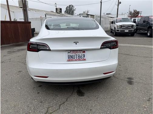 2020 Tesla Model 3 Standard Range Plus