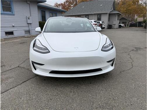 2020 Tesla Model 3 Standard Range Plus