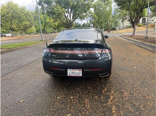2013 Lincoln MKZ Base
