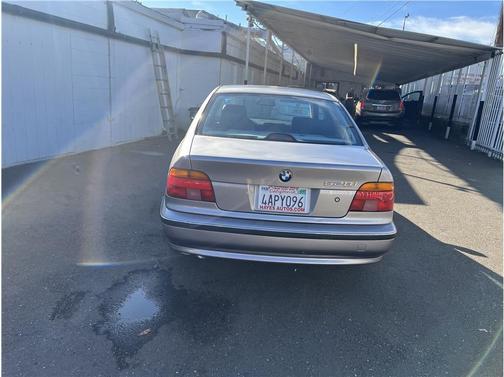 1998 BMW 528 528i Sedan