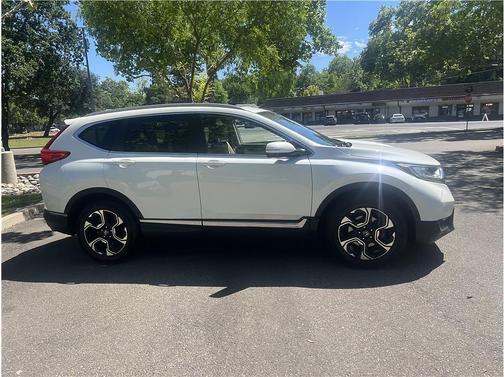 2017 Honda CR-V Touring