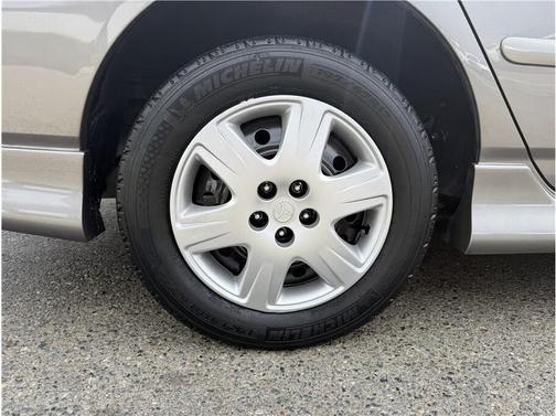 2004 Toyota Corolla S