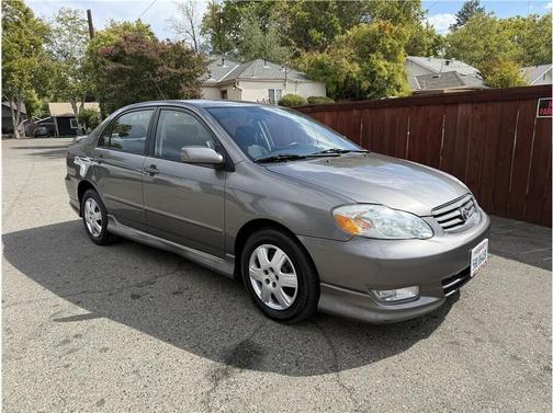 2004 Toyota Corolla S