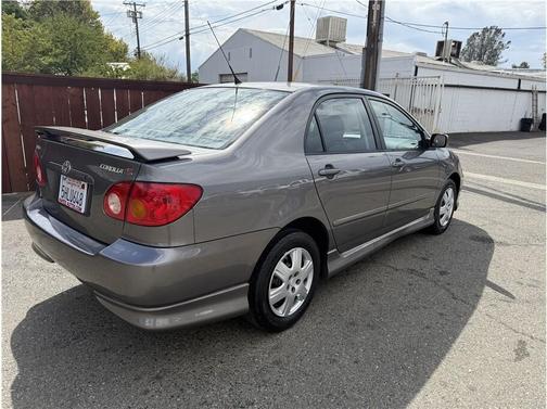 2004 Toyota Corolla S