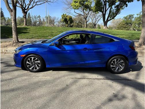 2017 Honda Civic LX-P