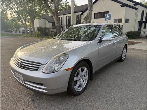 Silver 2004 INFINITI G35 Base