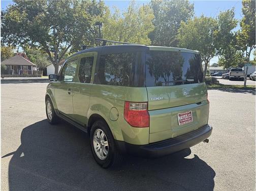Green 2006 Honda Element EX-P