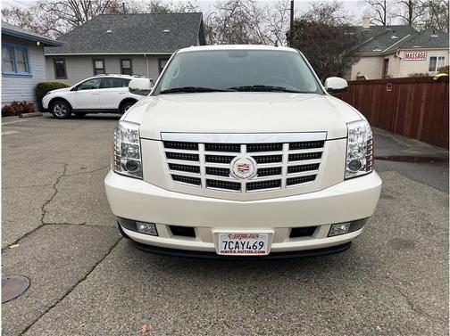 2014 Cadillac Escalade Luxury