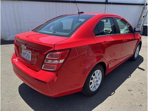 2017 Chevrolet Sonic LT
