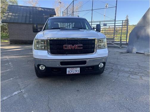 2011 GMC Sierra 2500 SLT