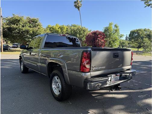 Gray 2006 Chevrolet Silverado 1500 LT Extended Cab