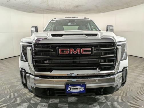 Summit White 2026 GMC Sierra 2500 Pro