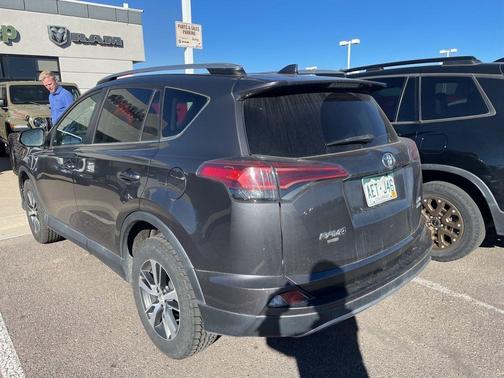 2018 Toyota RAV4 XLE