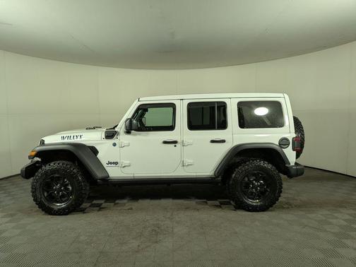 2025 Jeep Wrangler 4xe Sport