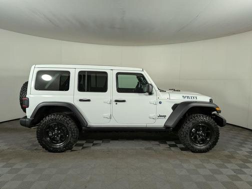 2025 Jeep Wrangler 4xe Sport