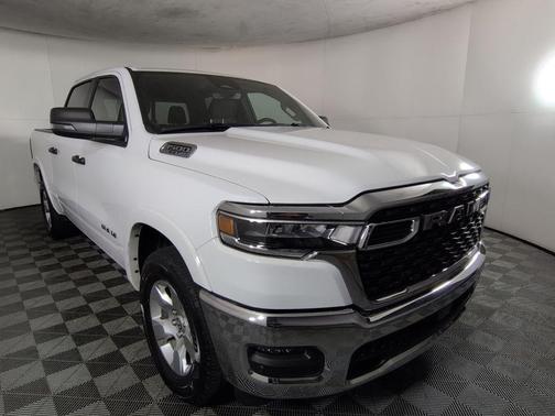 Bright White Clearcoat 2025 RAM 1500 Big Horn/Lone Star