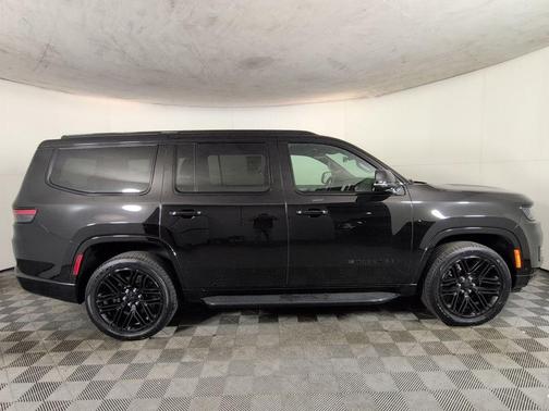Diamond Black 2024 Jeep Wagoneer Series II