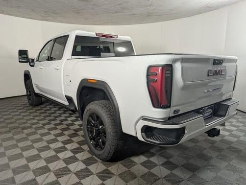 2026 GMC Sierra 2500 AT4
