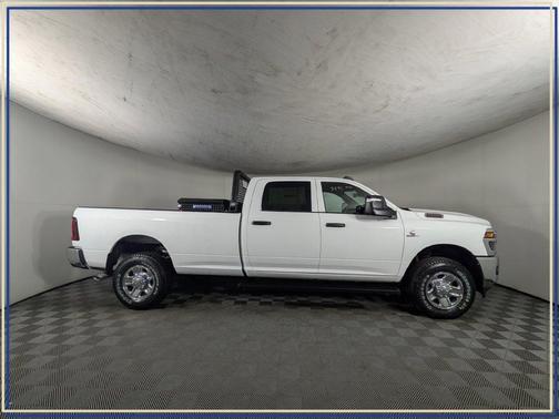 Bright White Clearcoat 2026 RAM 2500 Tradesman