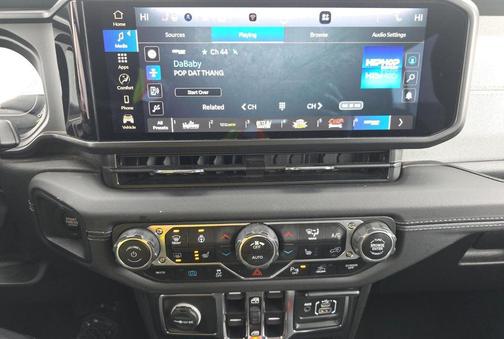 Anvil Clearcoat 2025 Jeep Wrangler 4xe Sahara