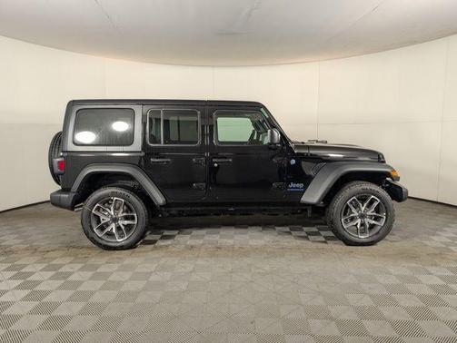 2025 Jeep Wrangler 4xe Sport