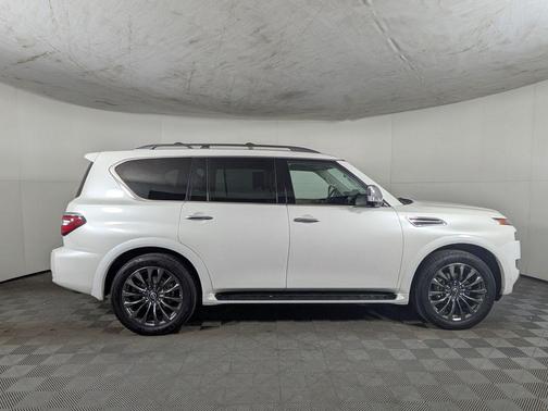 2023 Nissan Armada Platinum