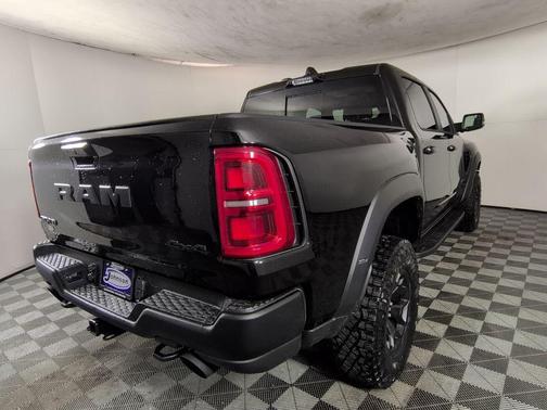 Diamond Black 2026 RAM 1500 RHO