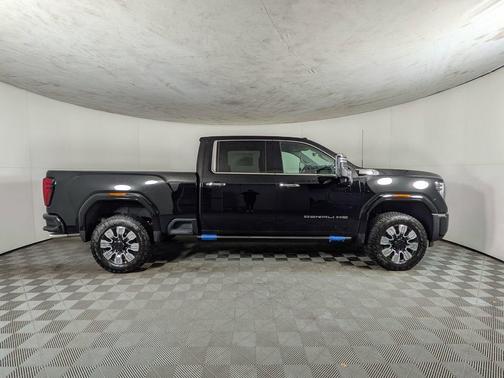 2025 GMC Sierra 2500 Denali