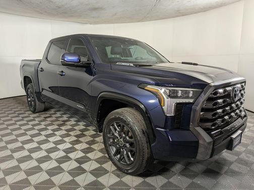 2024 Toyota Tundra Hybrid Platinum