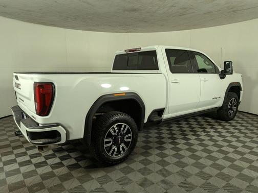 2022 GMC Sierra 2500 AT4