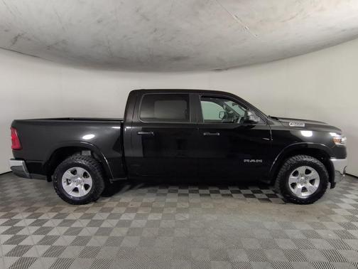 Diamond Black 2025 RAM 1500 Big Horn/Lone Star