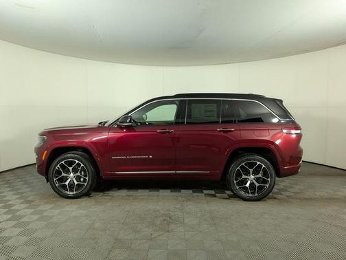 2025 Jeep Grand Cherokee Summit