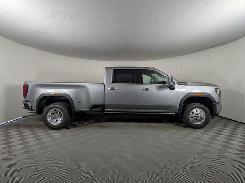 2025 GMC Sierra 3500 Denali Ultimate