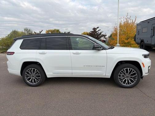 2025 Jeep Grand Cherokee L Summit