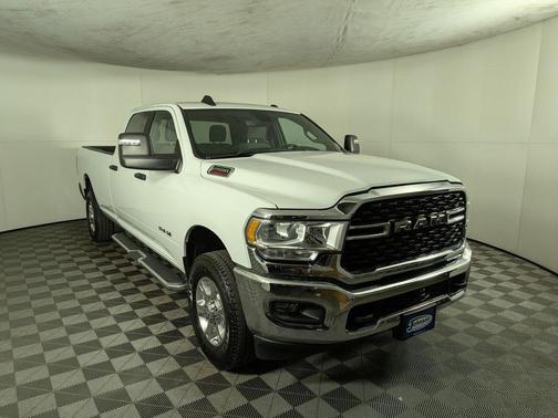 Bright White Clearcoat 2024 RAM 2500 Big Horn