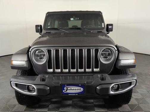 Granite Crystal Clearcoat Metallic 2018 Jeep Wrangler Unlimited Sahara