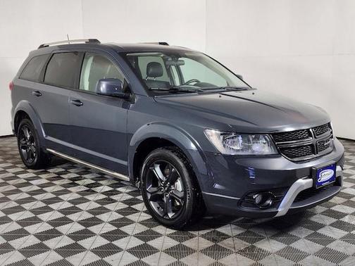 Photo 3 of 33 of 2018 Dodge Journey Crossroad