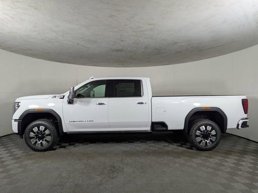 2025 GMC Sierra 3500 Denali