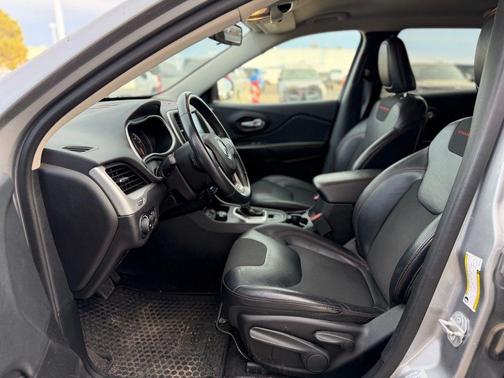 2016 Jeep Cherokee Trailhawk