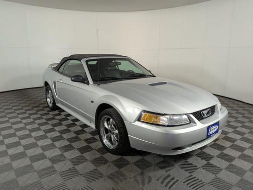 2000 Ford Mustang GT